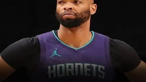 费耶诺德在欧冠改制后淘汰米兰，再现败绩格局